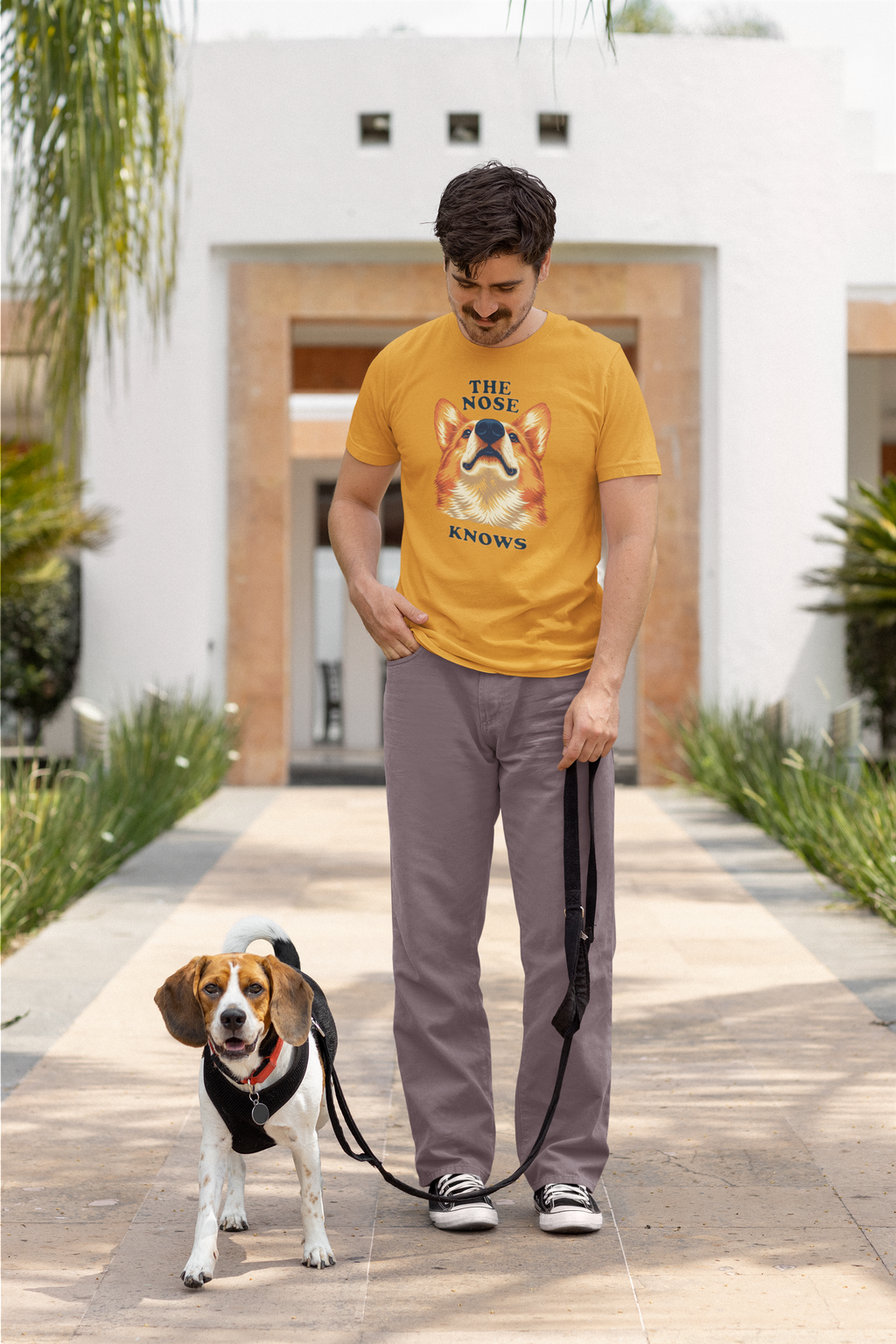 Corgi Lovers T-Shirt - "The Nose Knows"