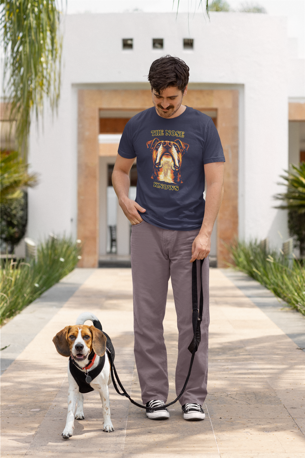 Boxer Lovers T-Shirt - "The Nose Knows"