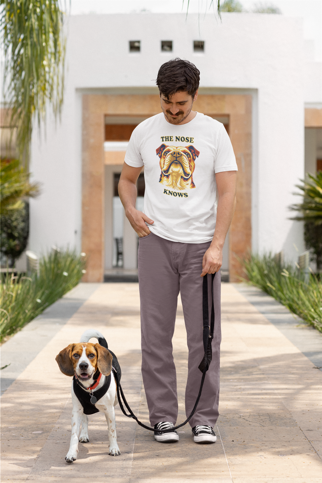 Bulldog Lovers T-Shirt - "The Nose Knows"